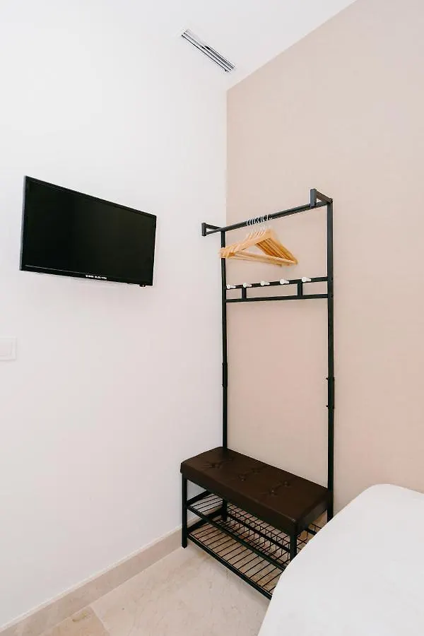 New Picasso Plaza - Malaga Apartment 0*,